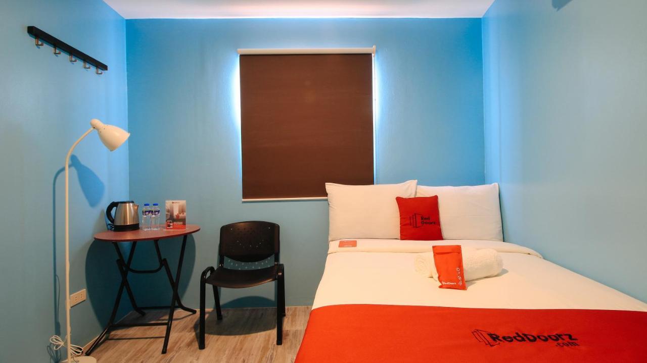 Reddoorz At Hotel Rosemarie Pasay Buitenkant foto