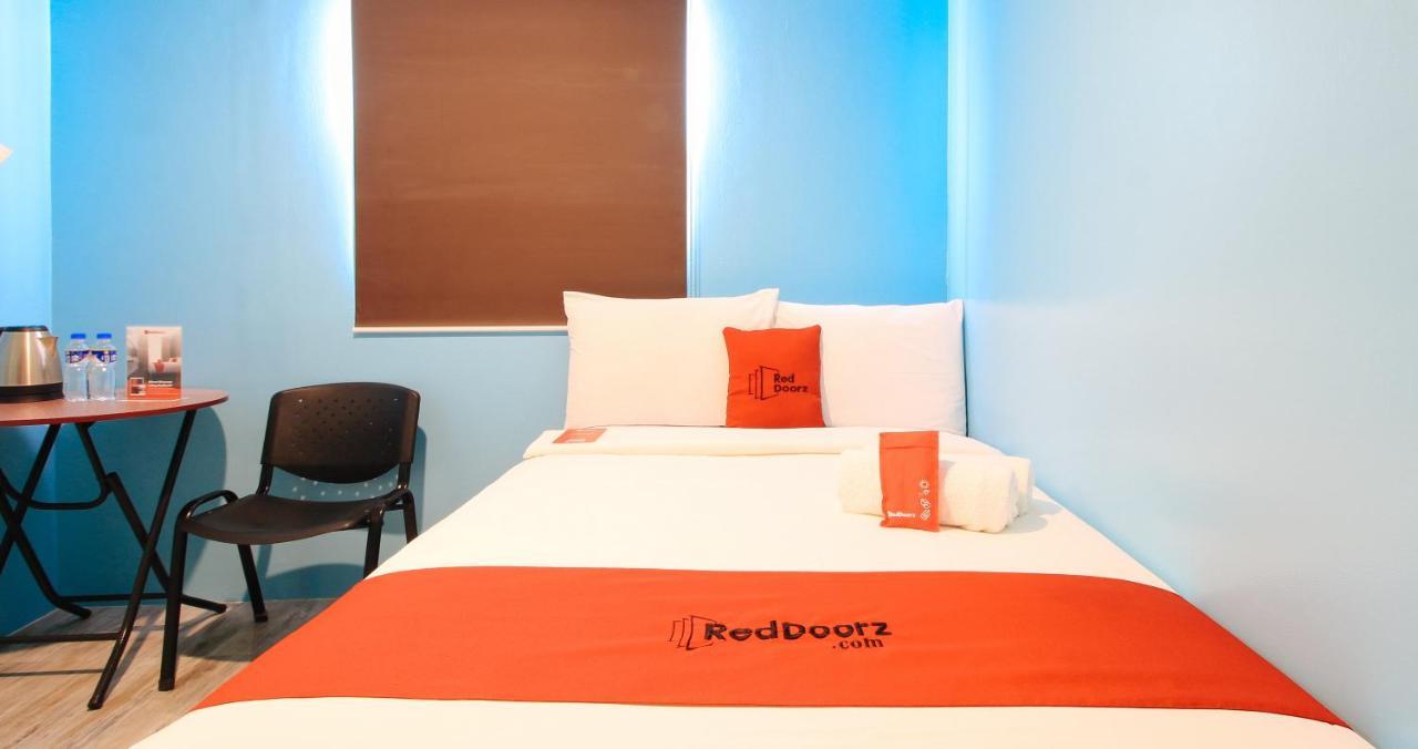 Reddoorz At Hotel Rosemarie Pasay Buitenkant foto